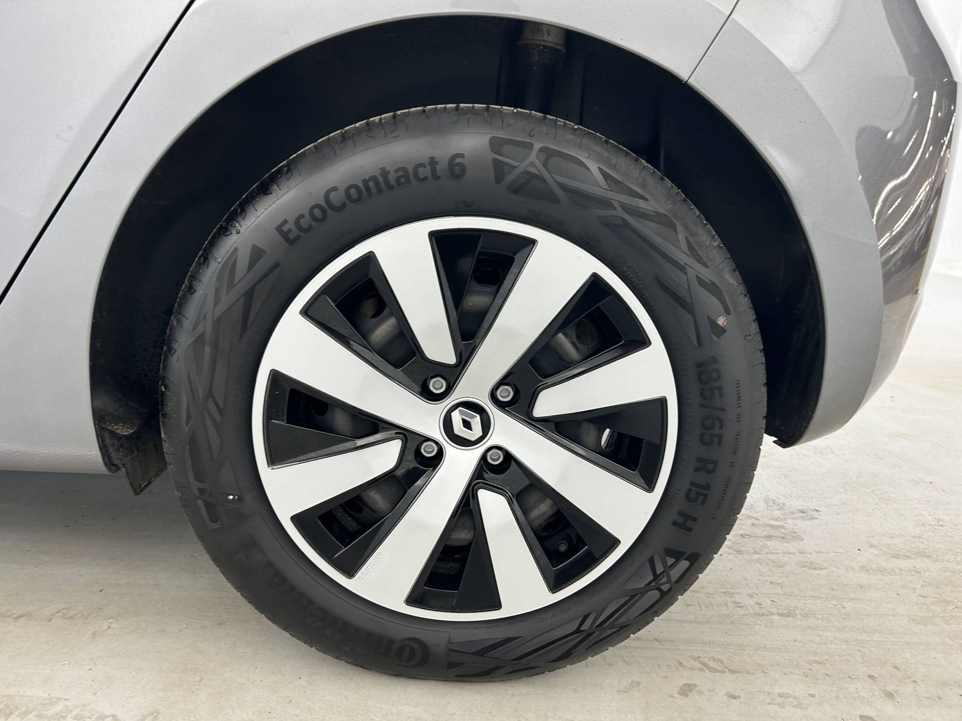 Vente en ligne Renault Clio 5 Clio TCe 90 au prix de 14 100 €