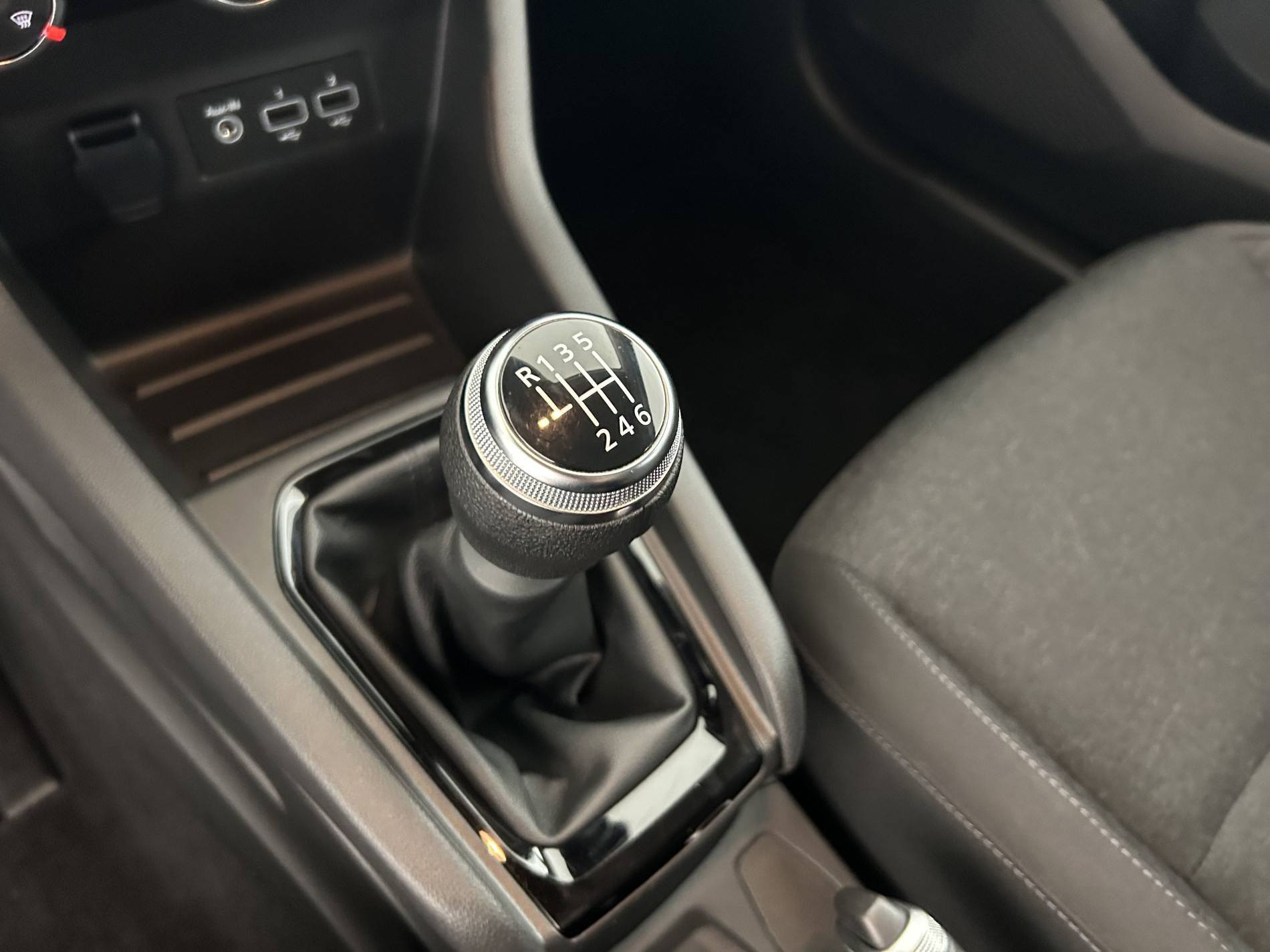 Vente en ligne Renault Clio 5 Clio TCe 90 au prix de 14 100 €