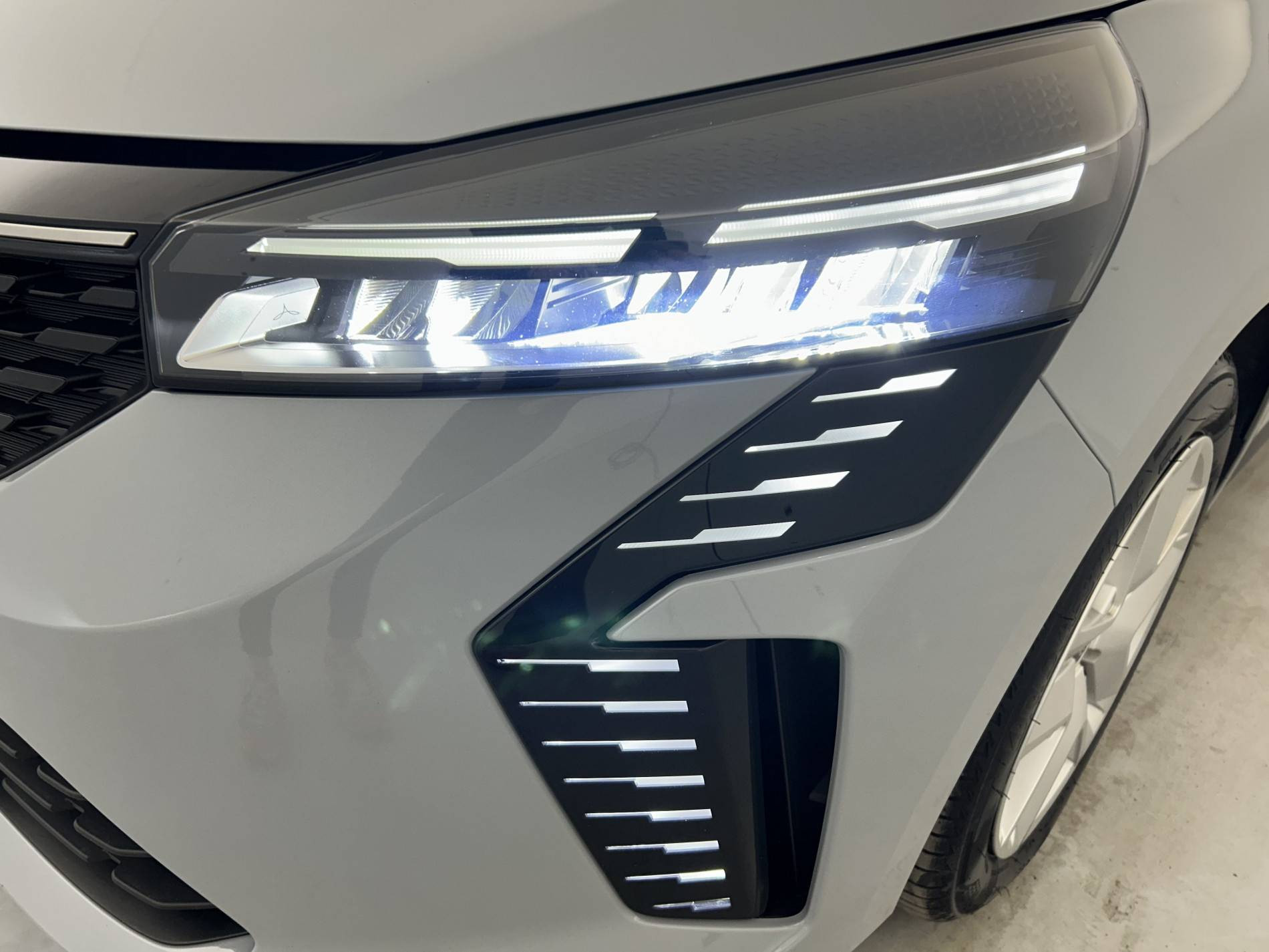 Vente en ligne Renault Clio 5 Clio TCe 90 au prix de 15 900 €