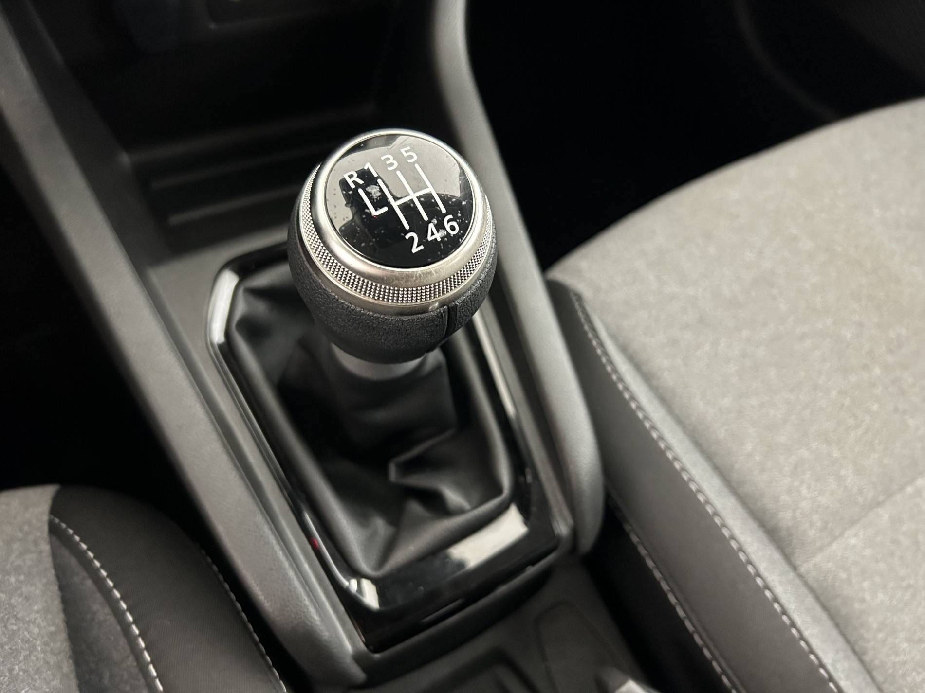 Vente en ligne Renault Clio 5 Clio TCe 90 au prix de 15 900 €