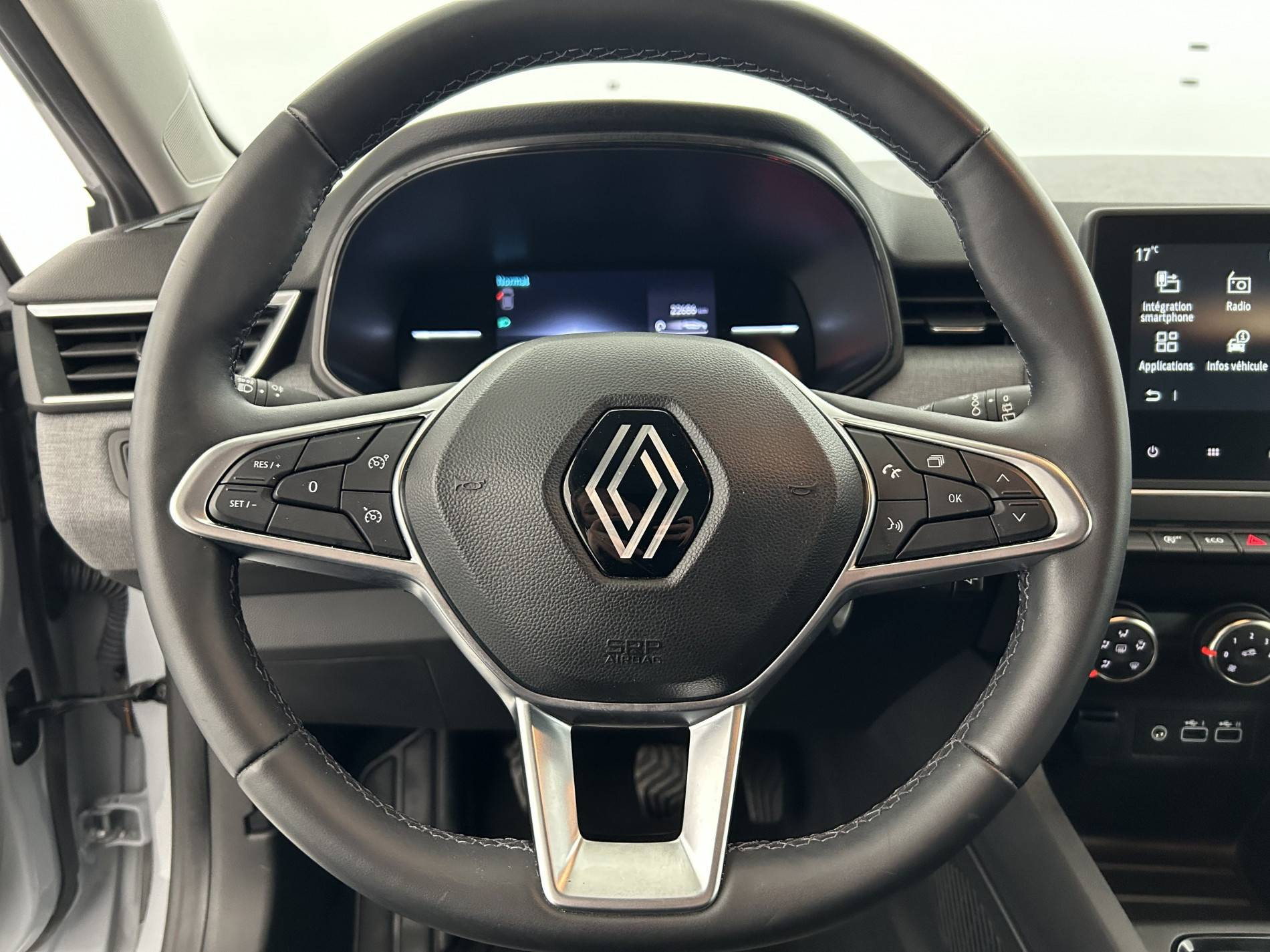 Vente en ligne Renault Clio 5 Clio TCe 90 au prix de 15 900 €