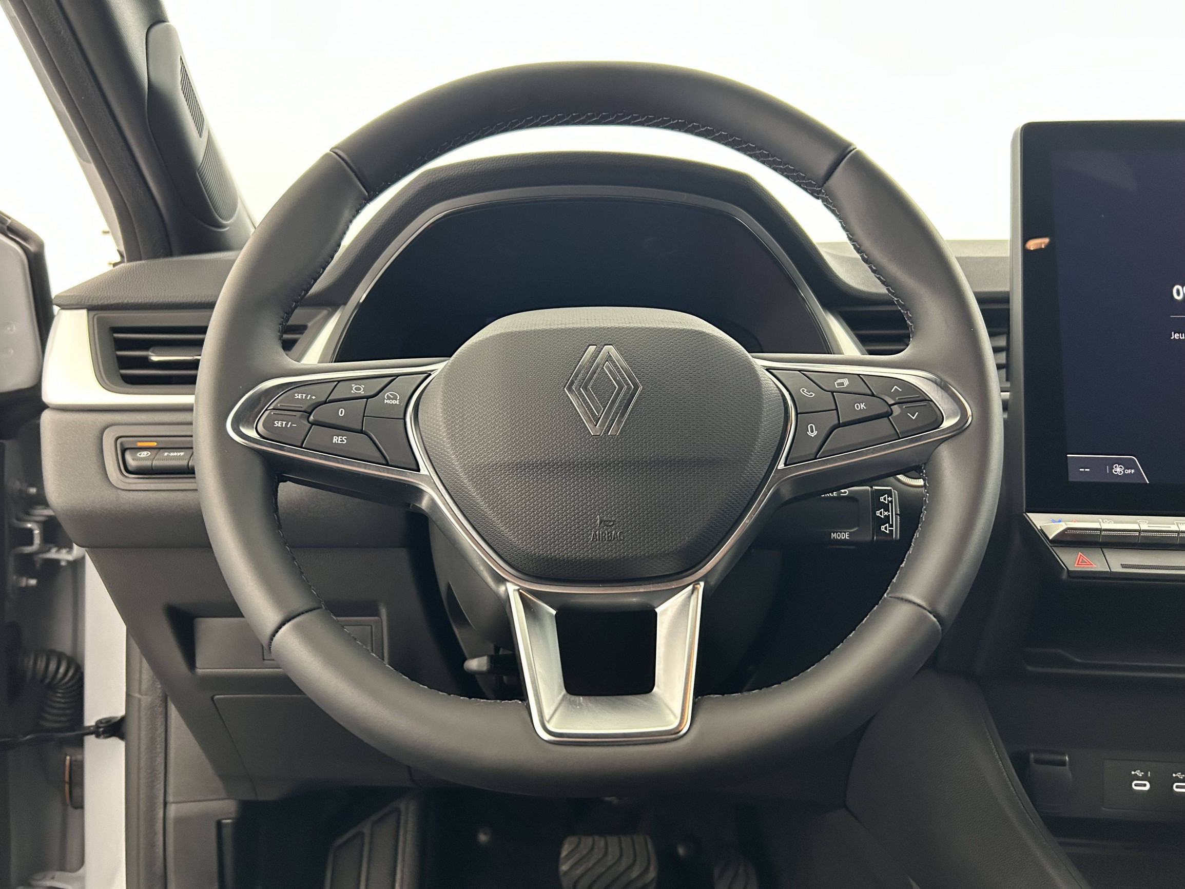 Vente en ligne Renault Symbioz  E-Tech full hybrid 145 au prix de 25 500 €