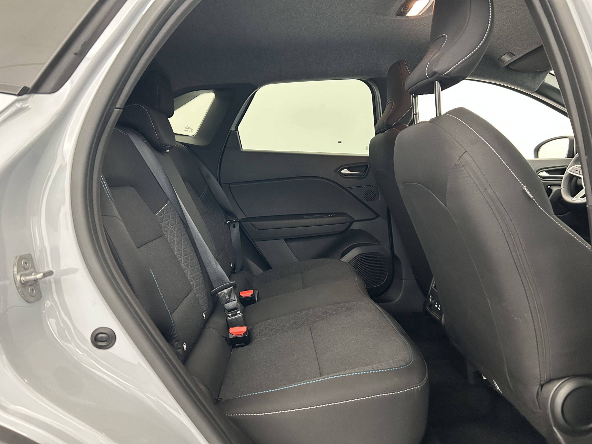 Vente en ligne Renault Symbioz  E-Tech full hybrid 145 au prix de 25 500 €