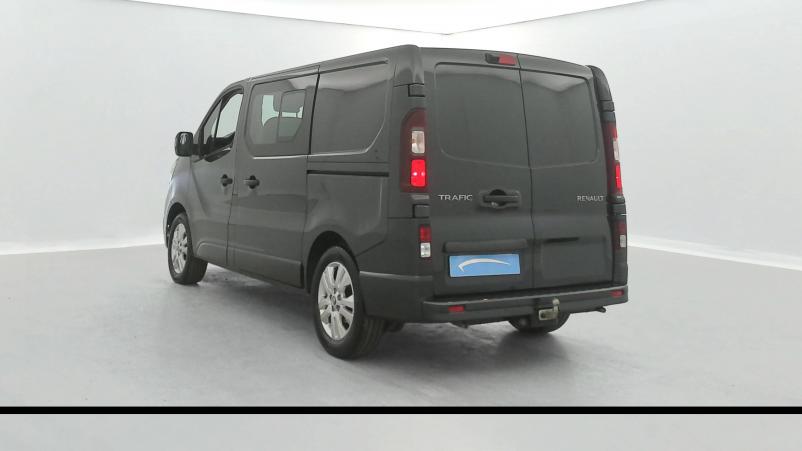 Vente en ligne Renault Trafic Cabine Approfondie TRAFIC CA L1H1 3000 KG BLUE DCI 150 EDC au prix de 27 000 €