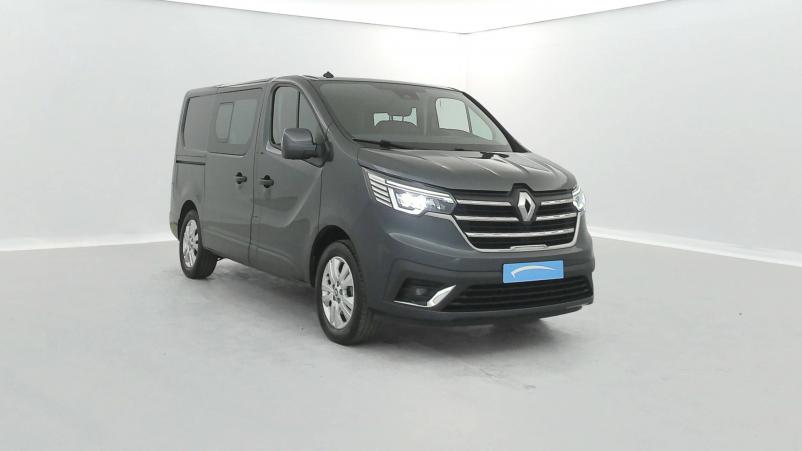 Vente en ligne Renault Trafic Cabine Approfondie TRAFIC CA L1H1 3000 KG BLUE DCI 150 EDC au prix de 27 000 €
