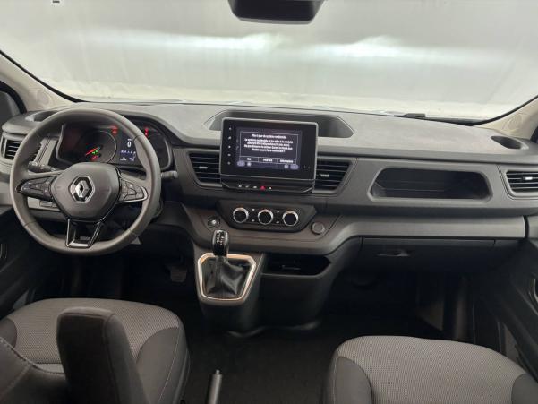 Vente en ligne Renault Trafic Cabine Approfondie TRAFIC CA L1H1 3000 KG BLUE DCI 150 EDC au prix de 27 000 €