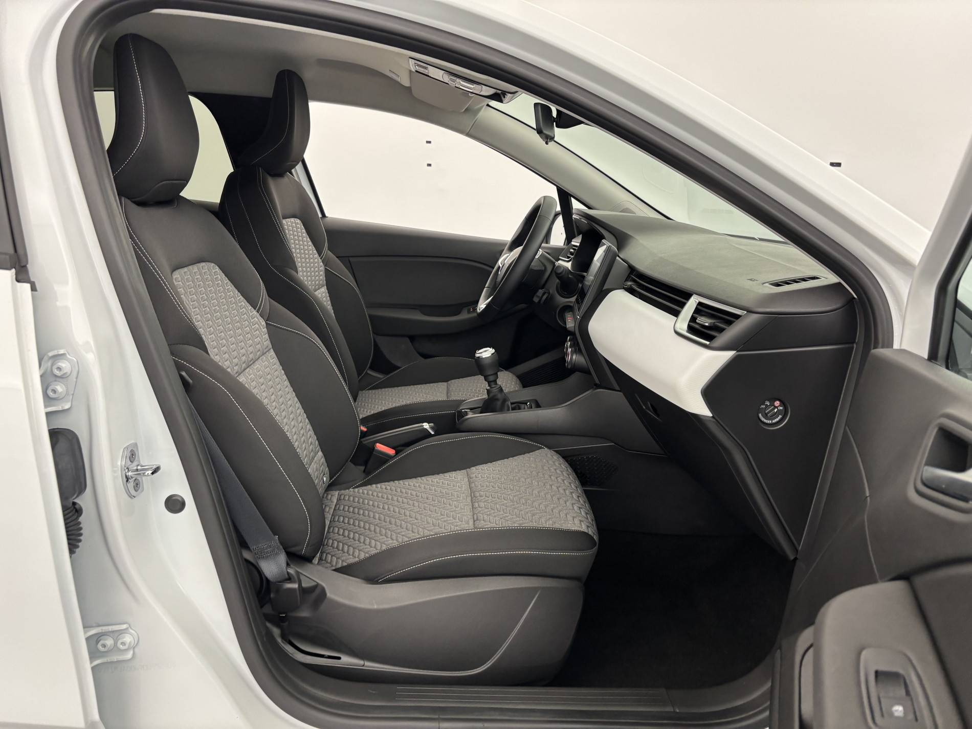 Vente en ligne Renault Clio 5 Clio TCe 90 au prix de 14 350 €