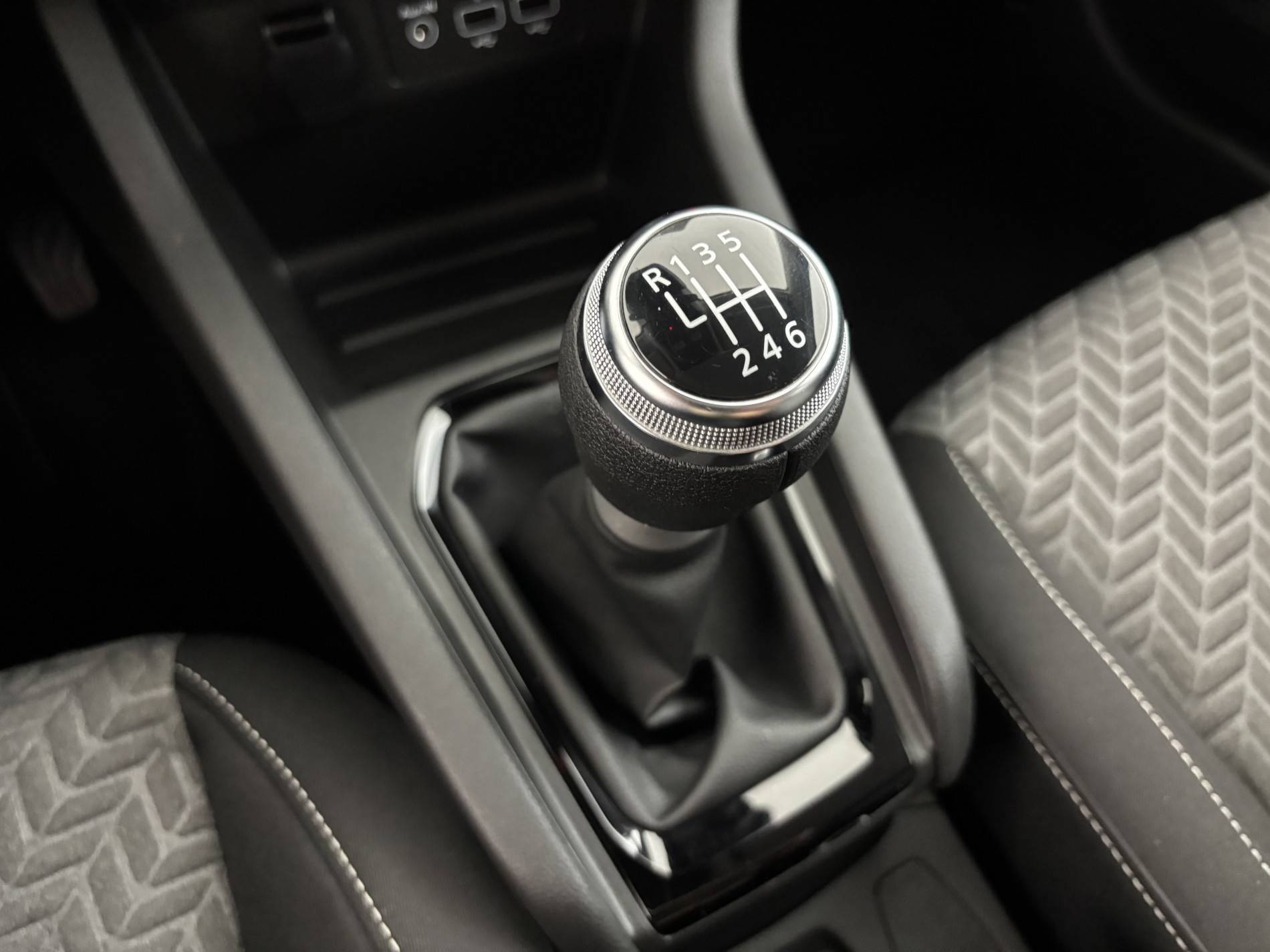 Vente en ligne Renault Clio 5 Clio TCe 90 au prix de 14 350 €