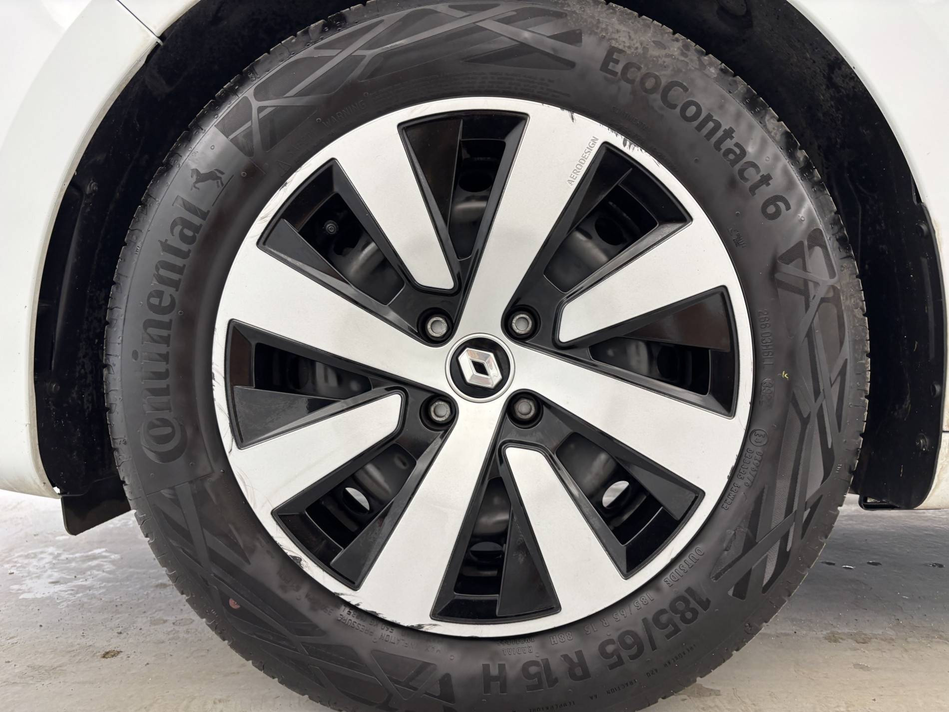 Vente en ligne Renault Clio 5 Clio TCe 90 au prix de 14 350 €