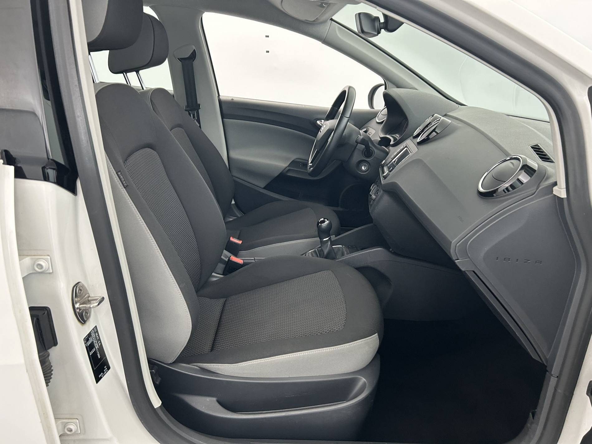 Vente en ligne Seat Ibiza  1.0 75 ch au prix de 10 800 €