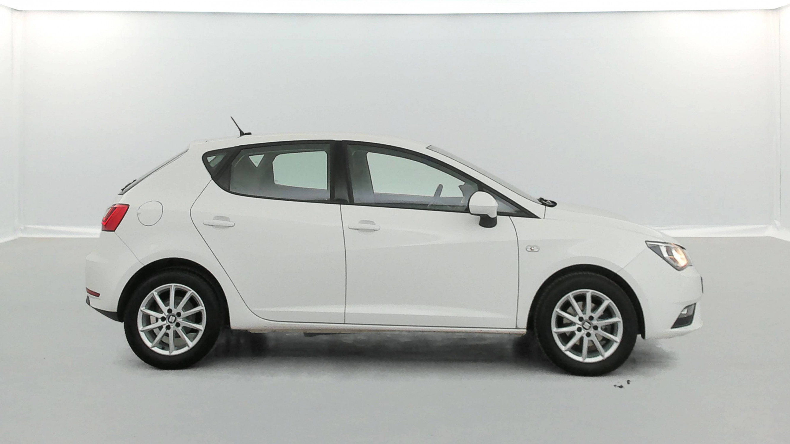 Vente en ligne Seat Ibiza  1.0 75 ch au prix de 10 800 €