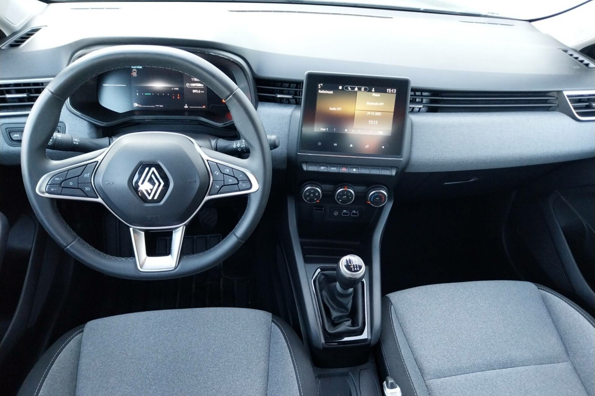 Vente en ligne Renault Clio 5 Clio TCe 90 ch GSR2 au prix de 15 800 €