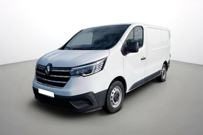 Vente en ligne Renault Trafic 3 Fourgon TRAFIC FGN L1H1 3000 KG BLUE DCI 130 au prix de 24 990 €