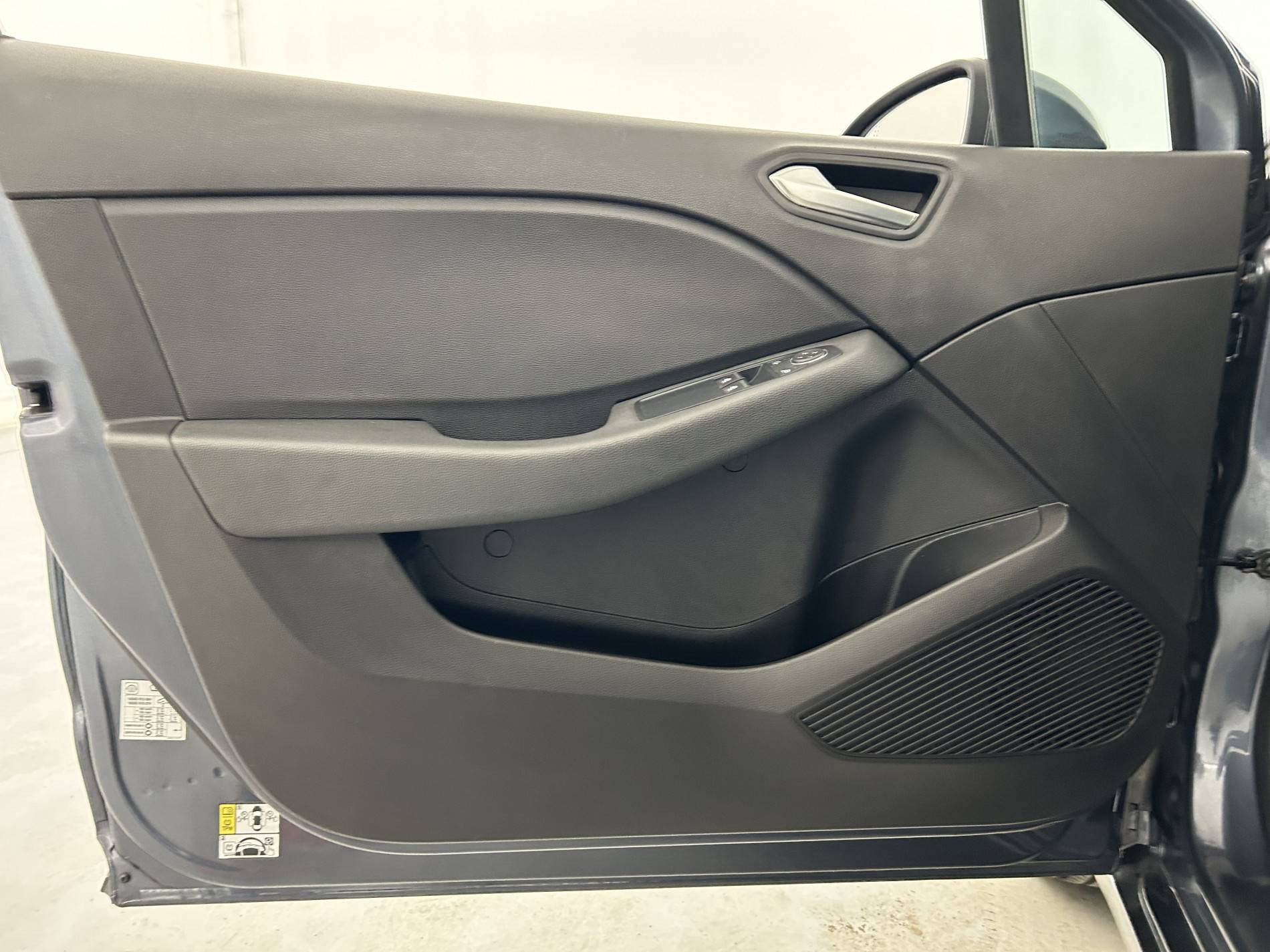 Vente en ligne Renault Clio 5 Clio TCe 100 GPL - 21N au prix de 13 800 €