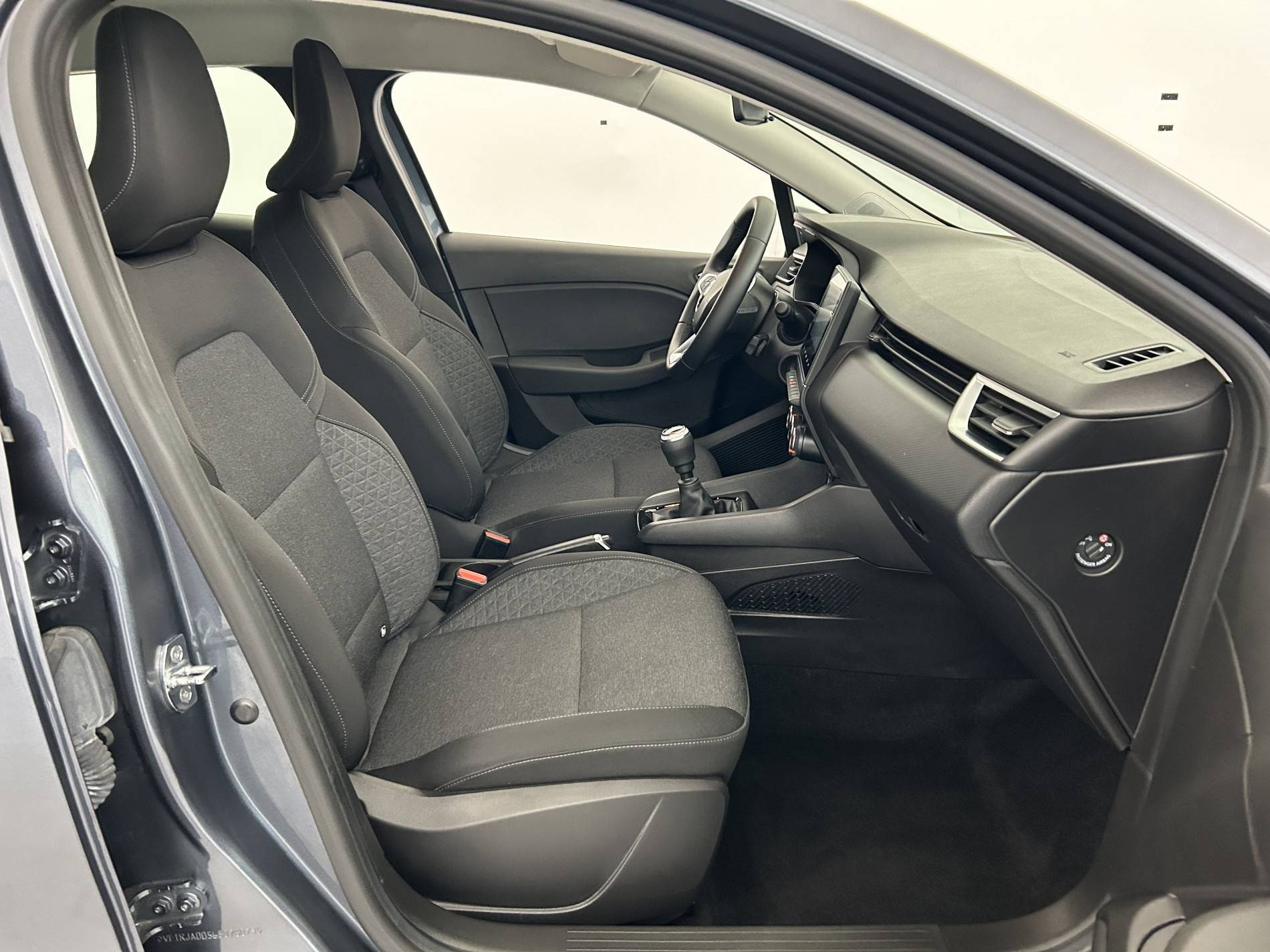 Vente en ligne Renault Clio 5 Clio TCe 100 GPL - 21N au prix de 13 800 €