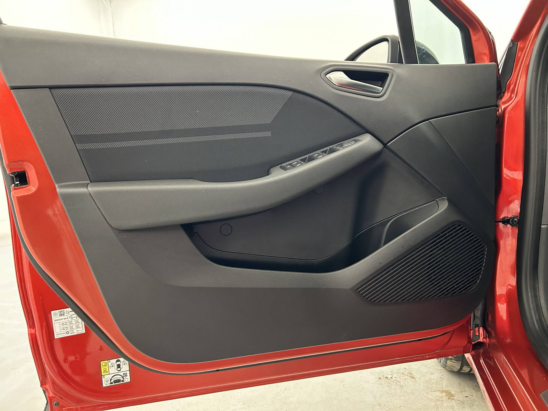 Vente en ligne Renault Clio 5 Clio E-Tech full hybrid 145 au prix de 21 500 €