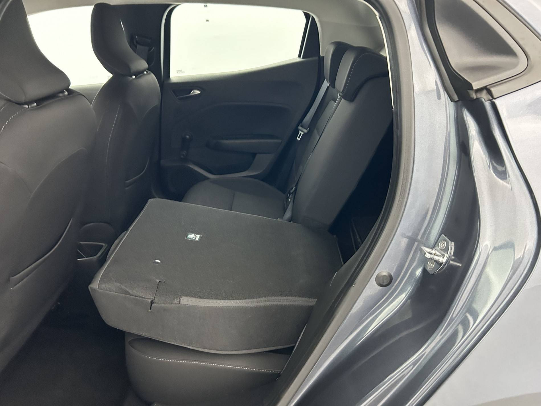 Vente en ligne Renault Clio 5 Clio TCe 100 GPL - 21N au prix de 13 800 €