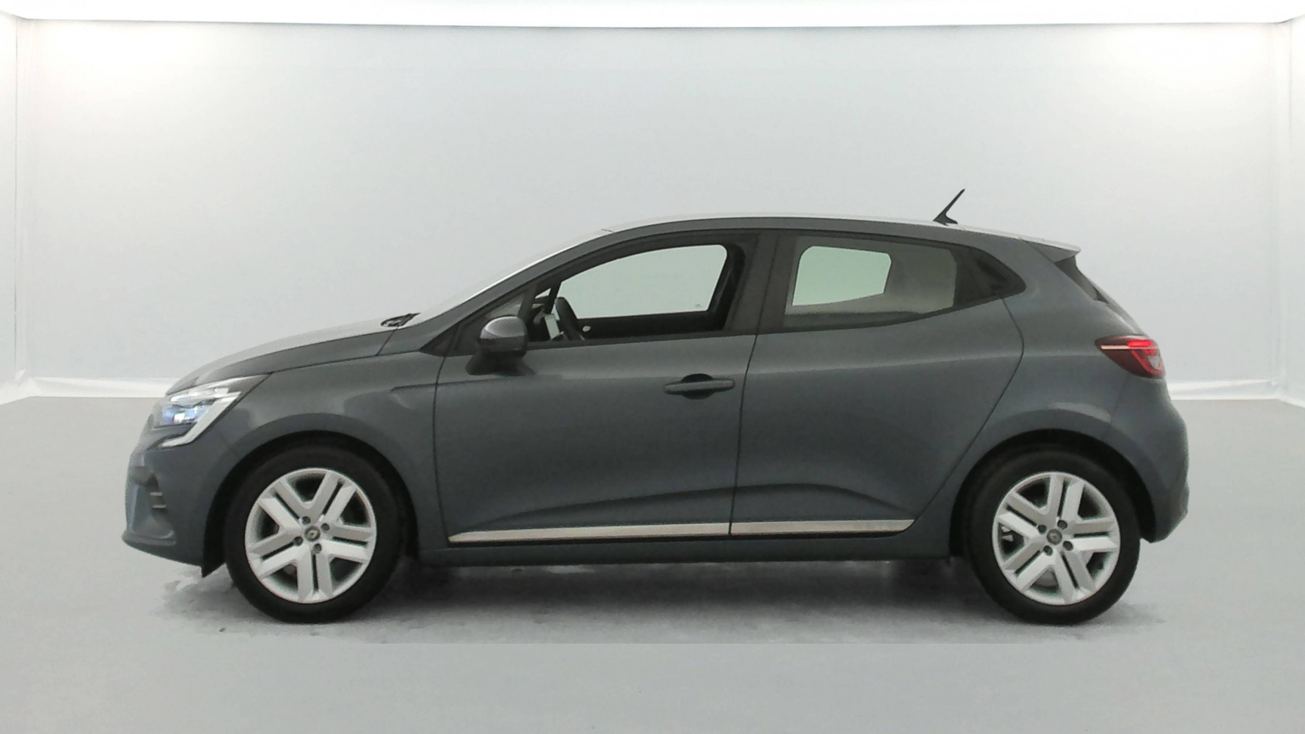 Vente en ligne Renault Clio 5 Clio TCe 100 GPL - 21N au prix de 13 800 €