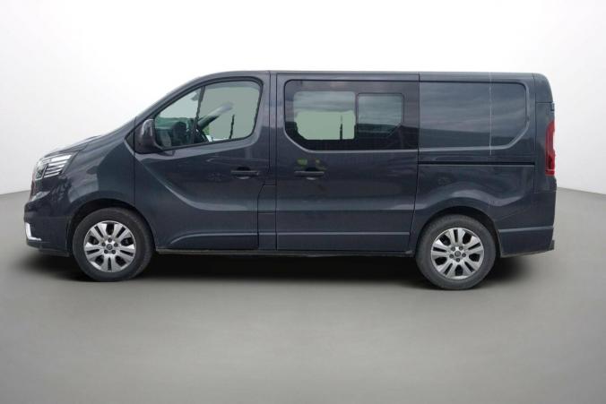 Vente en ligne Renault Trafic Cabine Approfondie TRAFIC CA L1H1 3000 KG BLUE DCI 150 EDC au prix de 27 000 €