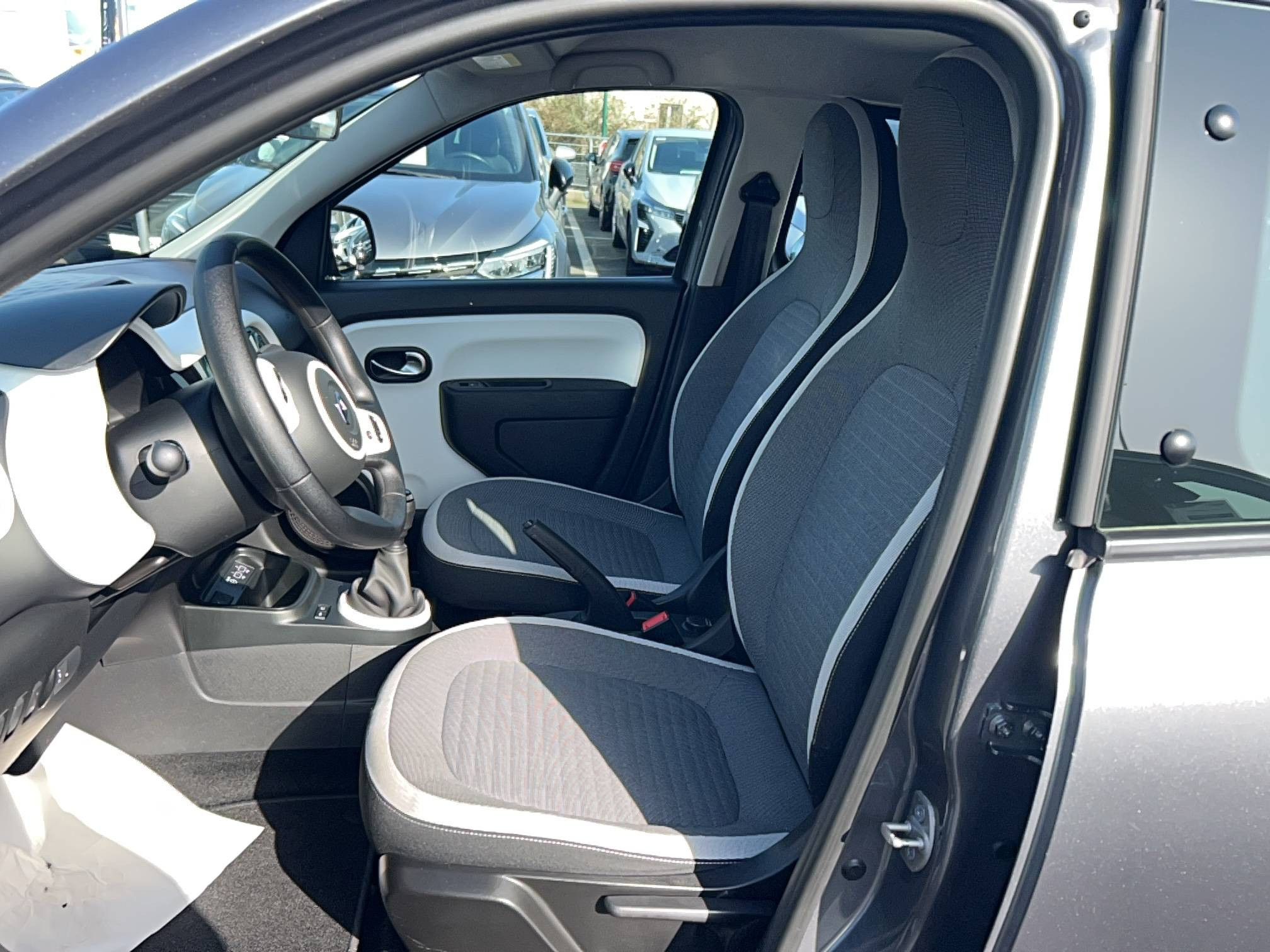 Vente en ligne Renault Twingo 3  SCe 65 au prix de 12 800 €