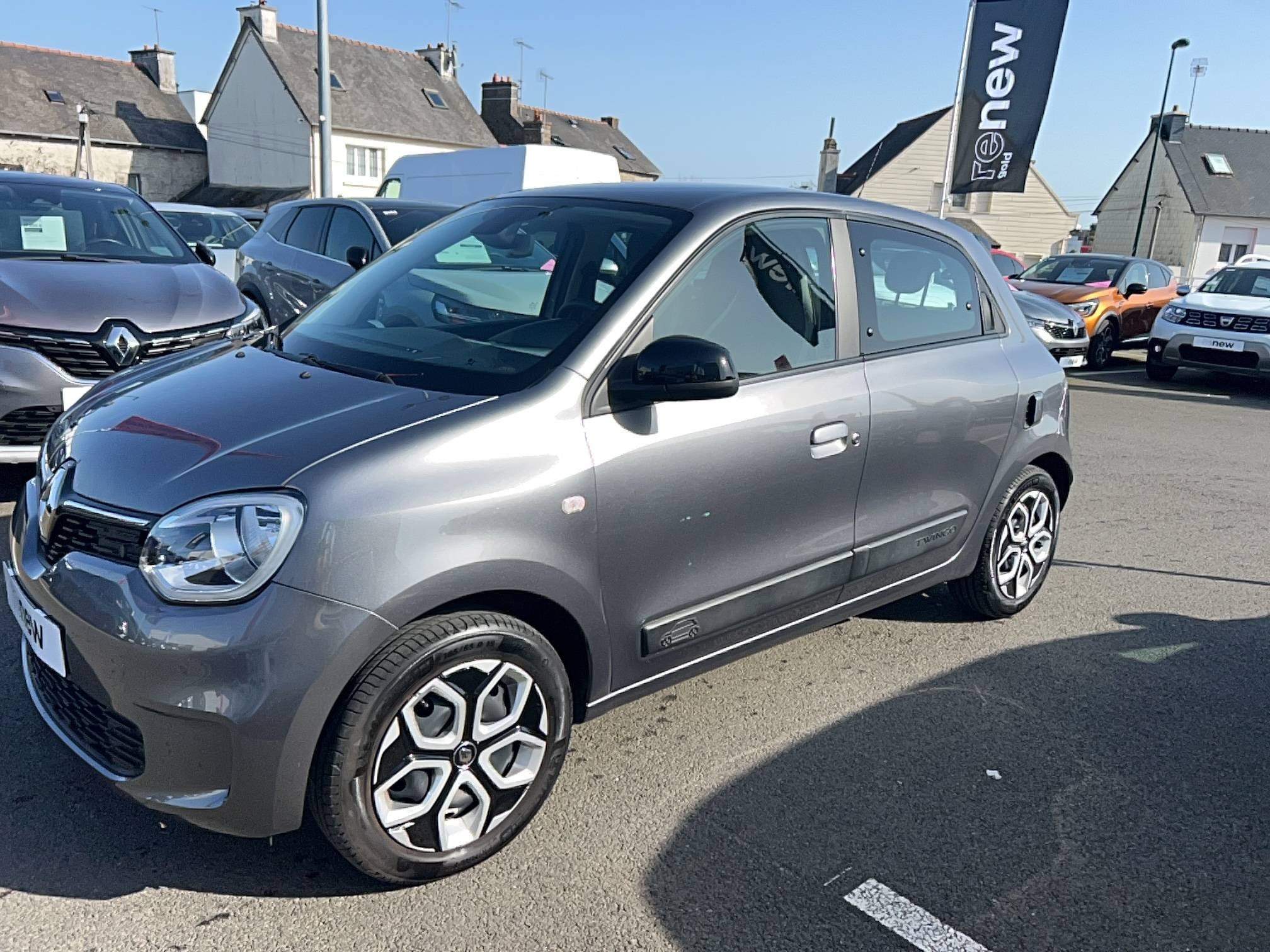Renault Twingo 3  SCe 65 occasion de 2023 en vente à Saint-Brieuc