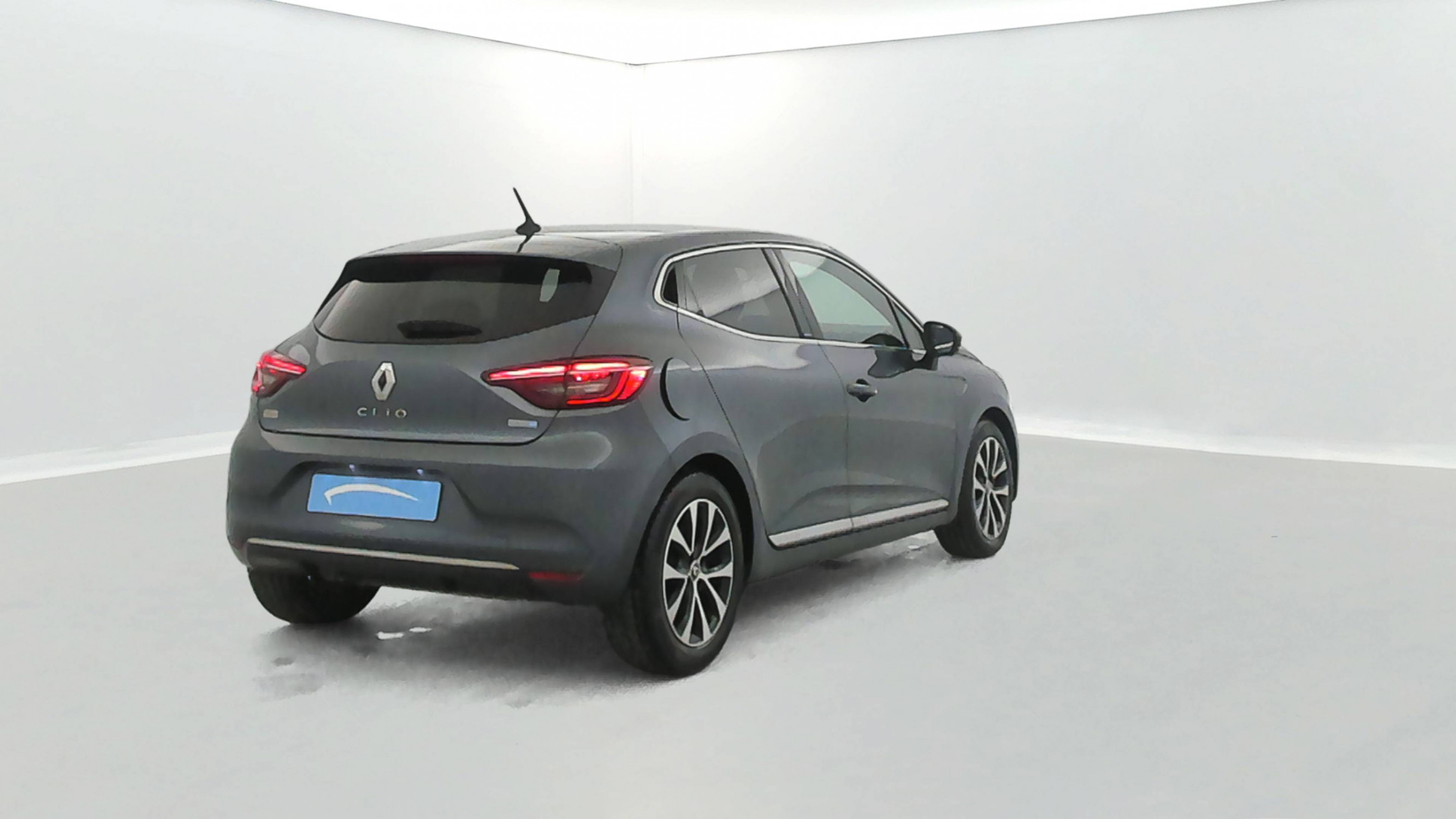 Vente en ligne Renault Clio 5 Clio E-Tech 140 au prix de 16 300 €