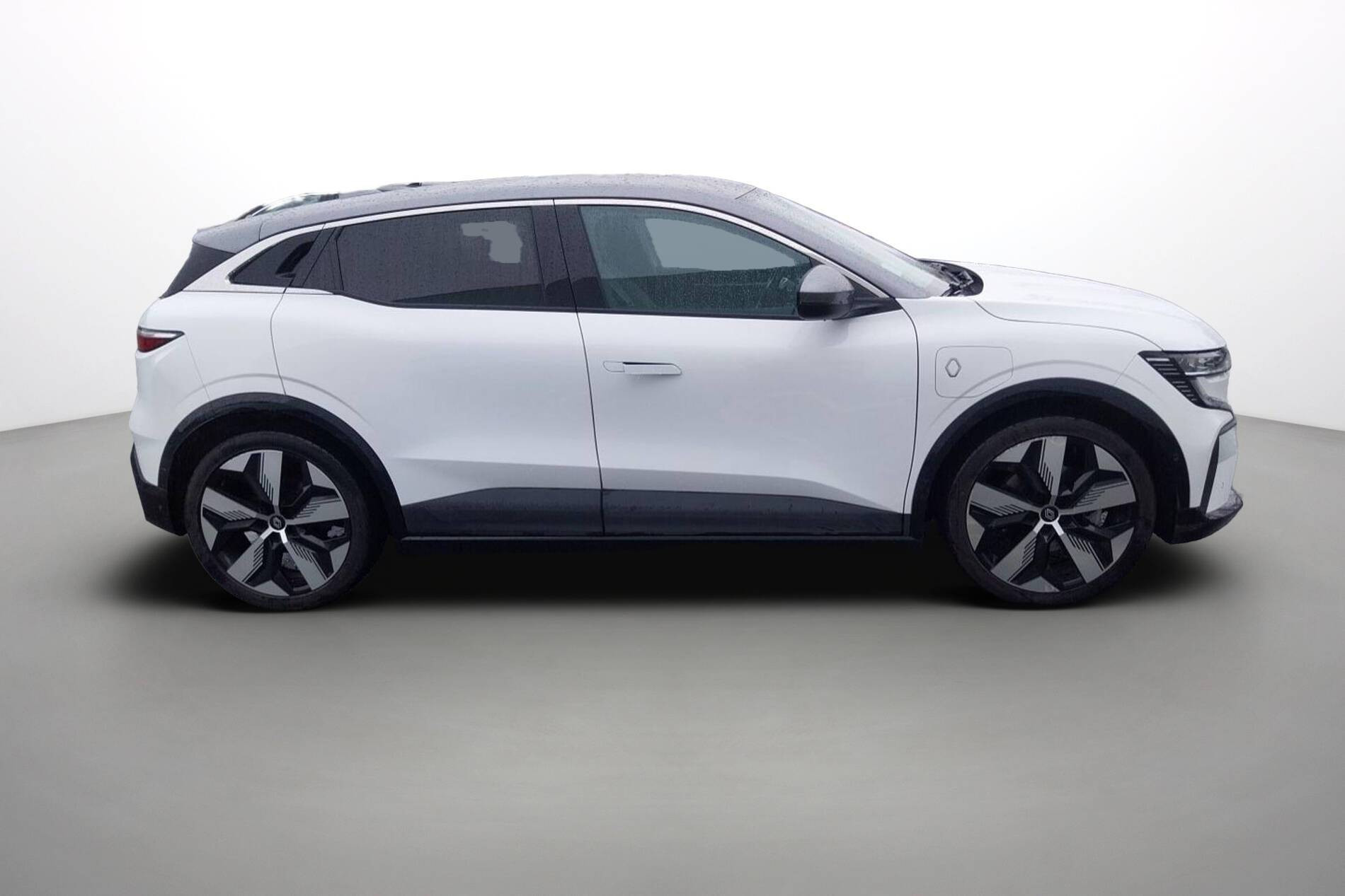 Vente en ligne Renault Megane E-Tech  EV60 220 ch super charge au prix de 22 000 €