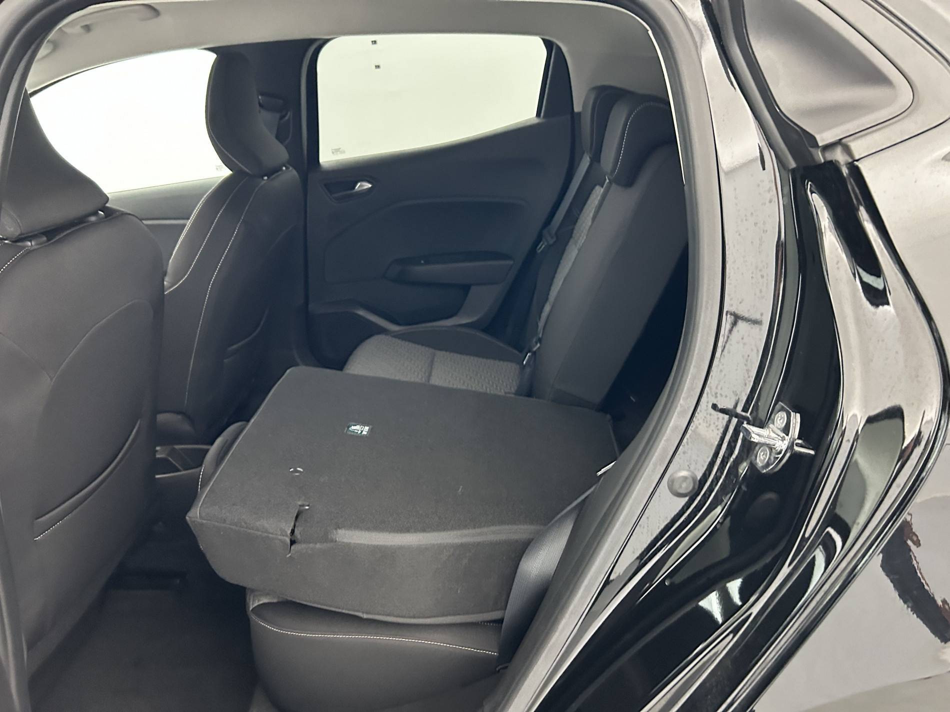 Vente en ligne Renault Clio 5 Clio TCe 90 au prix de 14 250 €