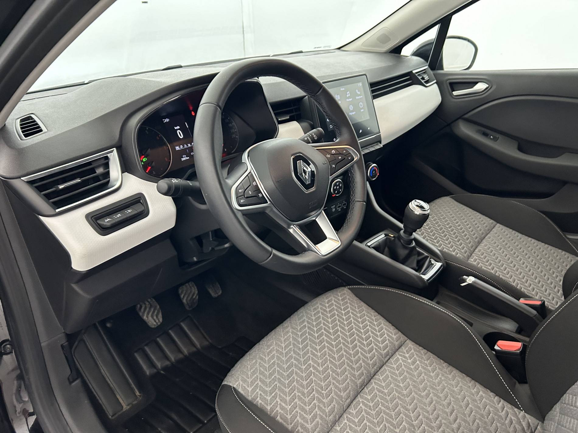 Vente en ligne Renault Clio 5 Clio TCe 90 au prix de 14 250 €