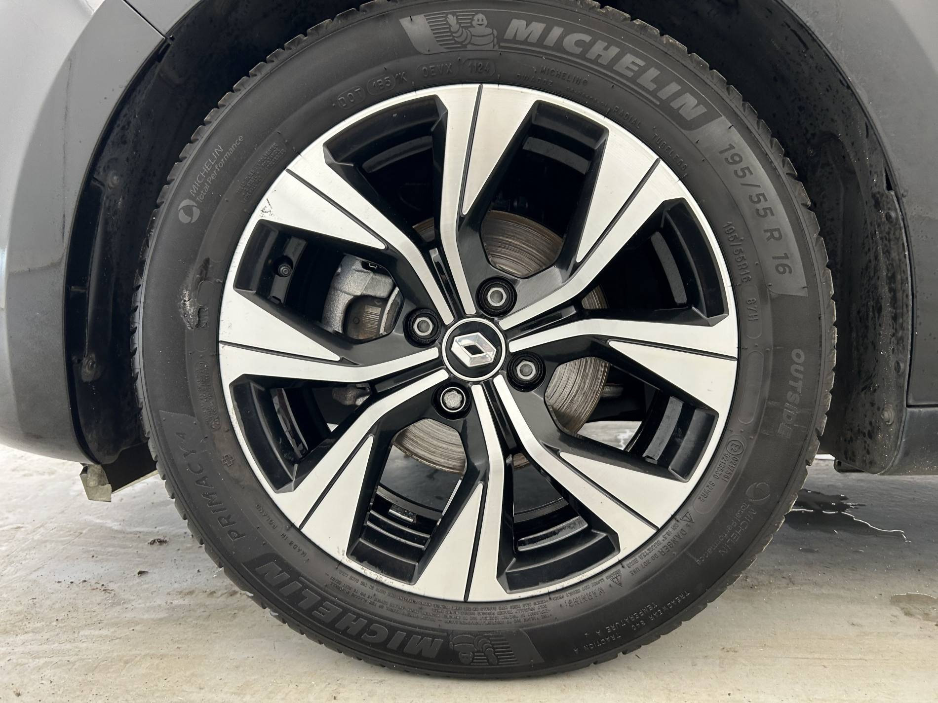 Vente en ligne Renault Clio 5 Clio TCe 90 au prix de 14 250 €