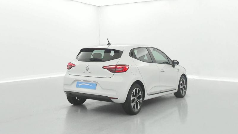 Vente en ligne Renault Clio 5 Clio TCe 90 - 21N au prix de 15 950 €