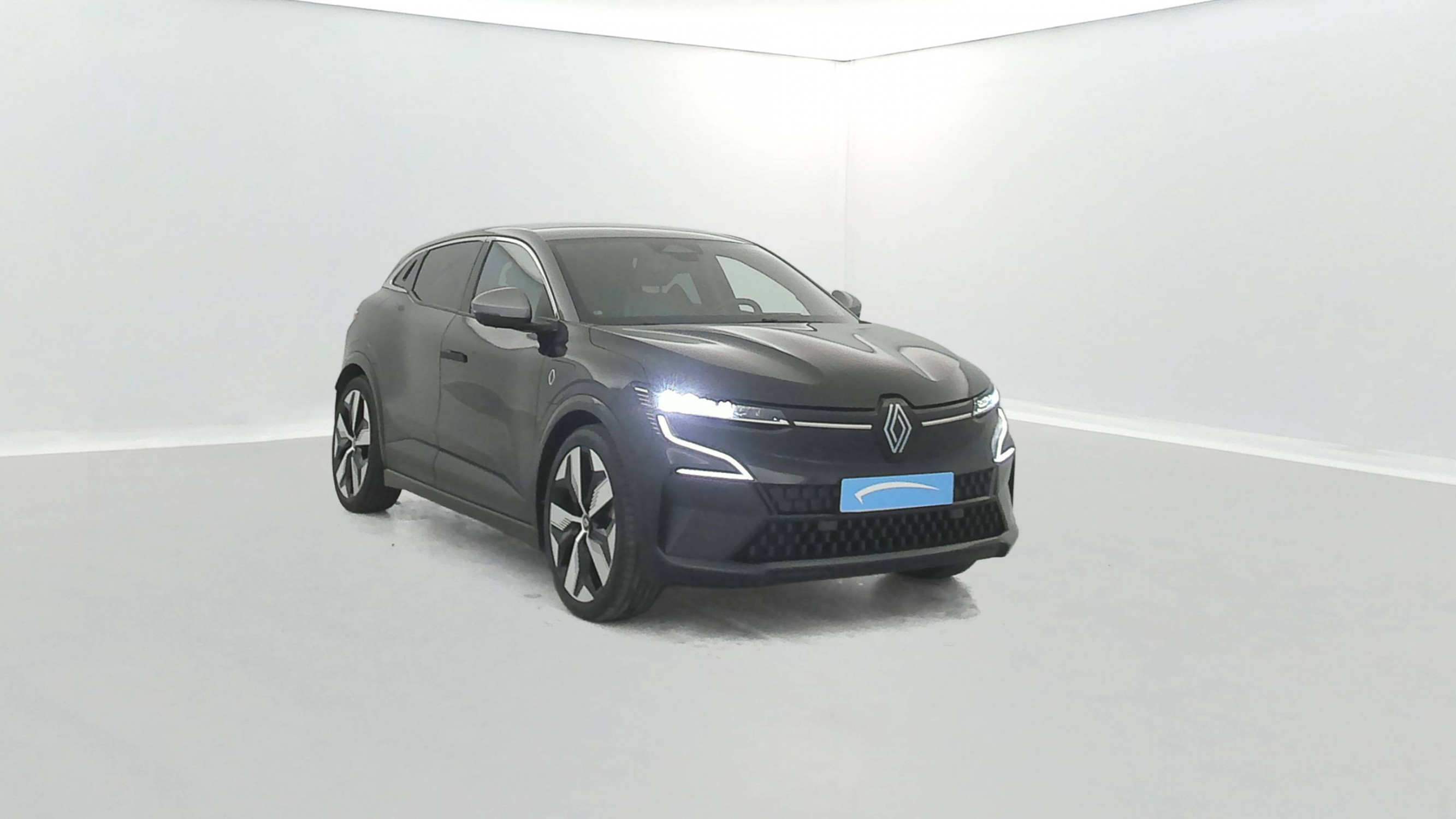 Vente en ligne Renault Megane E-Tech  EV60 220 ch super charge au prix de 23 000 €