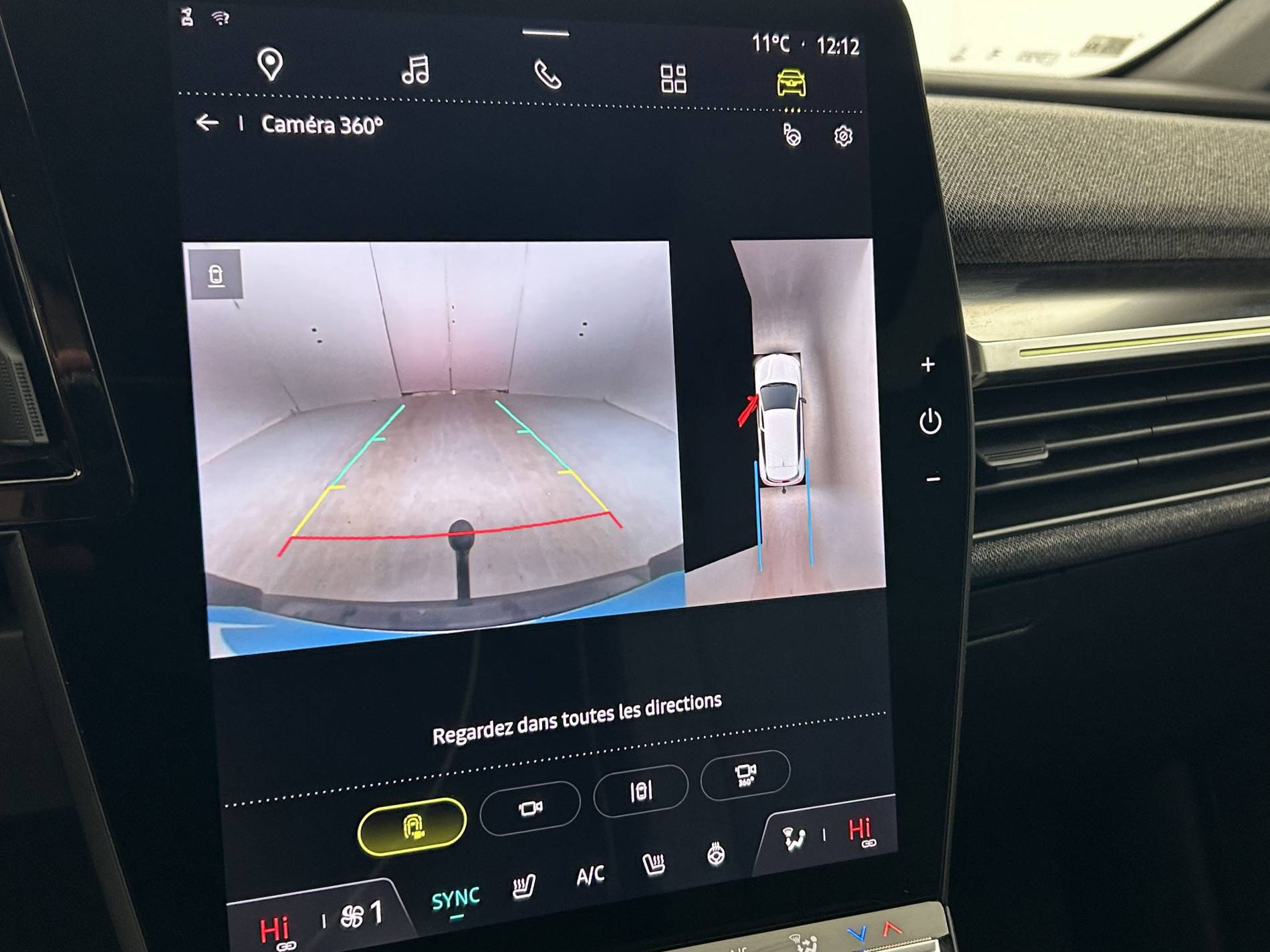 Vente en ligne Renault Megane E-Tech  EV60 220 ch super charge au prix de 23 000 €