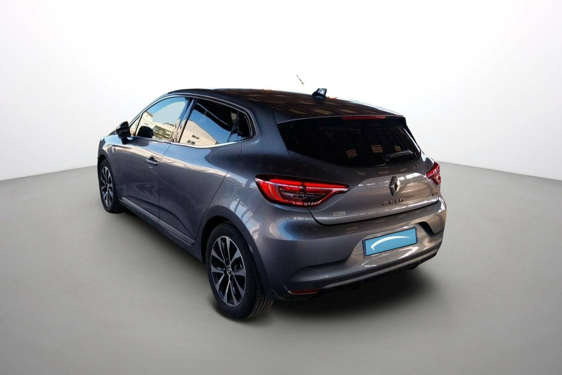 Vente en ligne Renault Clio 5 Clio E-Tech full hybrid 145 au prix de 20 300 €