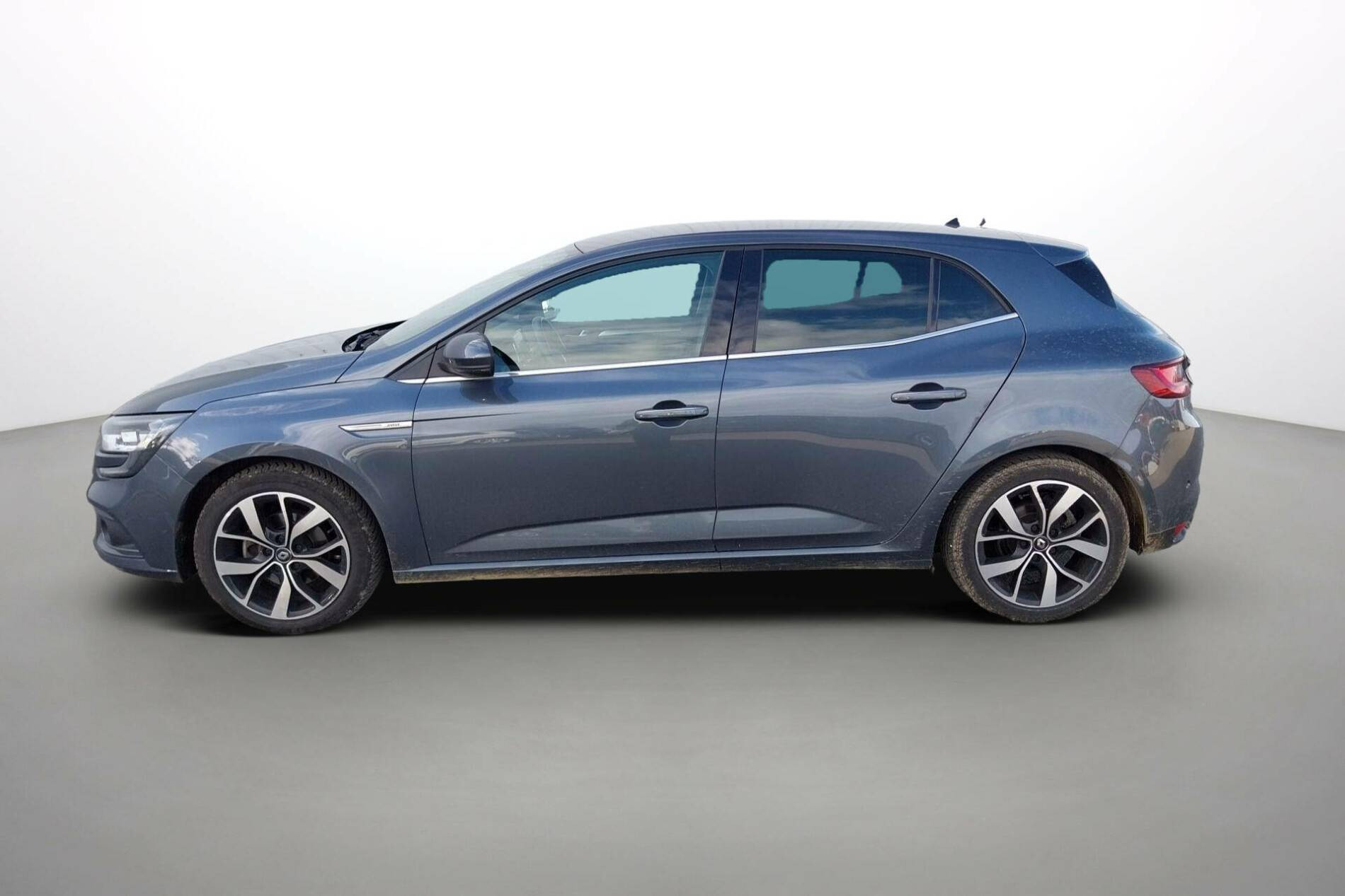 Vente en ligne Renault Megane 4 Mégane IV Berline Blue dCi 115 au prix de 13 300 €