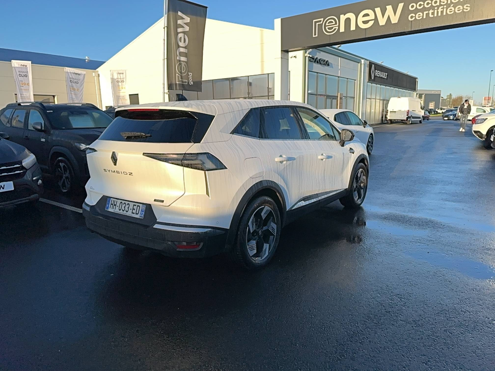 Vente en ligne Renault Symbioz  E-Tech full hybrid 160 ch au prix de 34 390 €