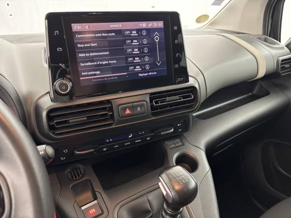 Vente en ligne Citroën Berlingo  Taille M BlueHDi 130 S&S BVM6 au prix de 20 990 €