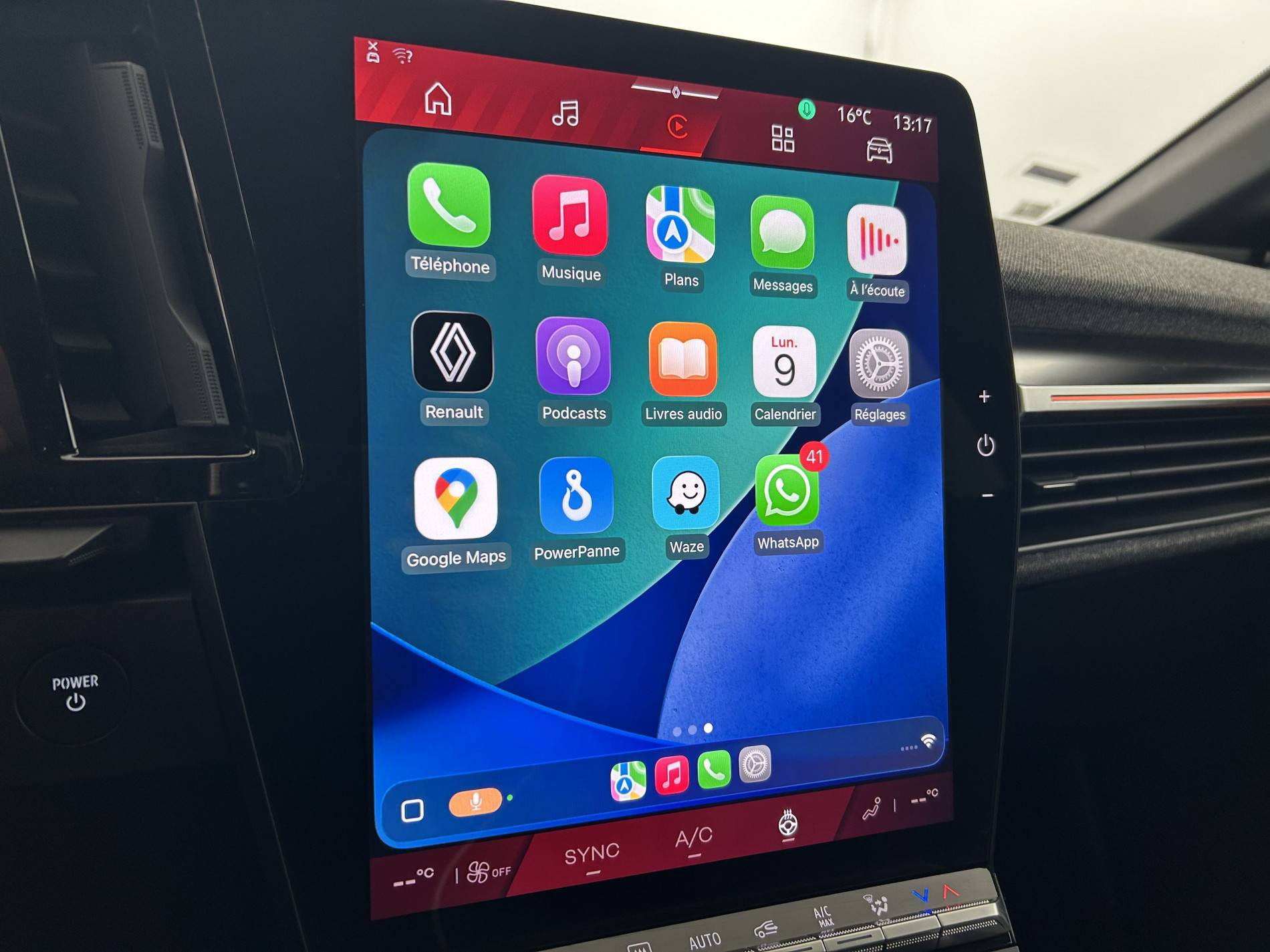 Vente en ligne Renault Megane E-Tech  220 ch autonomie confort GSR2 au prix de 30 500 €