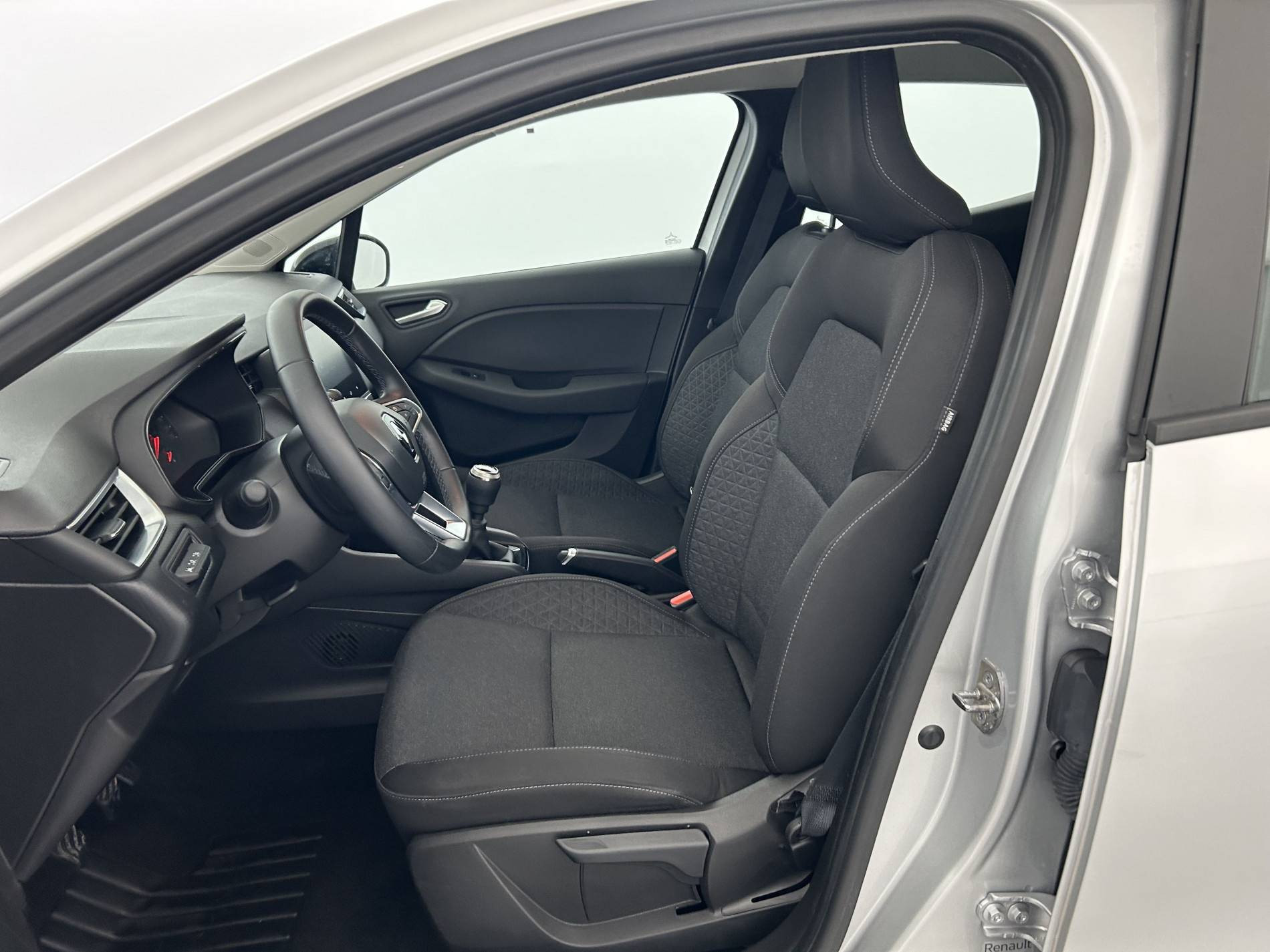 Vente en ligne Renault Clio 5 Clio TCe 90 au prix de 14 350 €