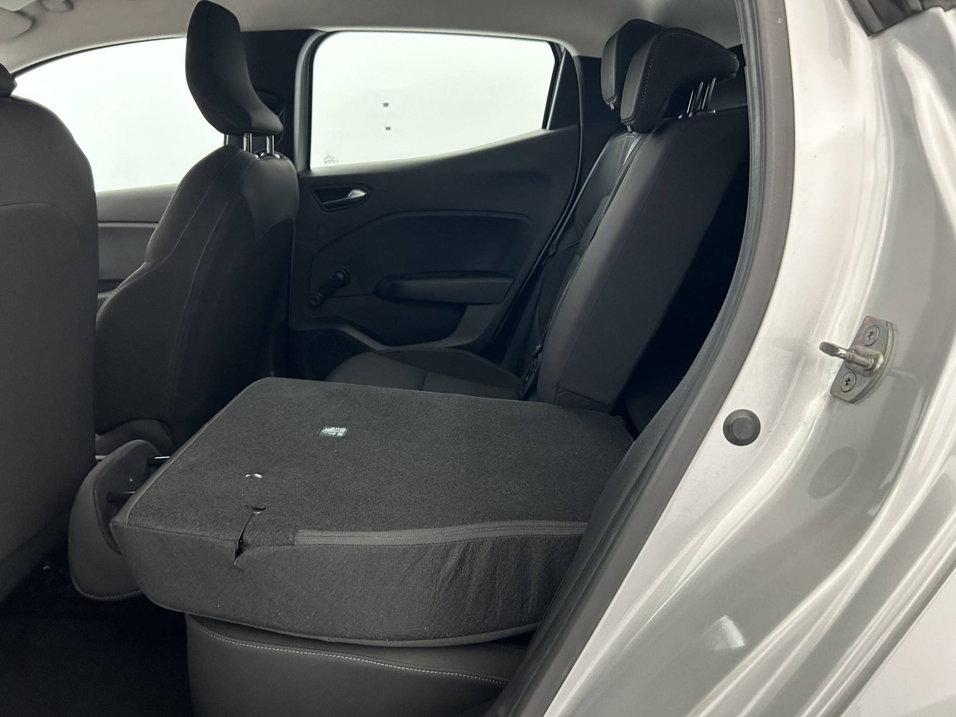 Vente en ligne Renault Clio 5 Clio TCe 90 au prix de 14 350 €