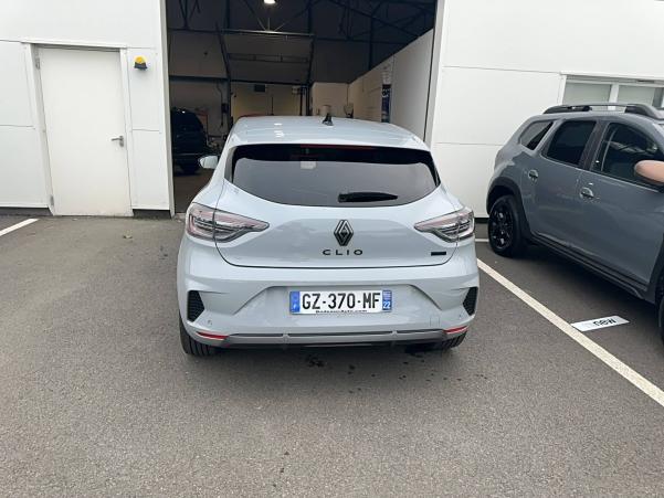 Vente en ligne Renault Clio 5 Clio E-Tech full hybrid 145 au prix de 26 100 €