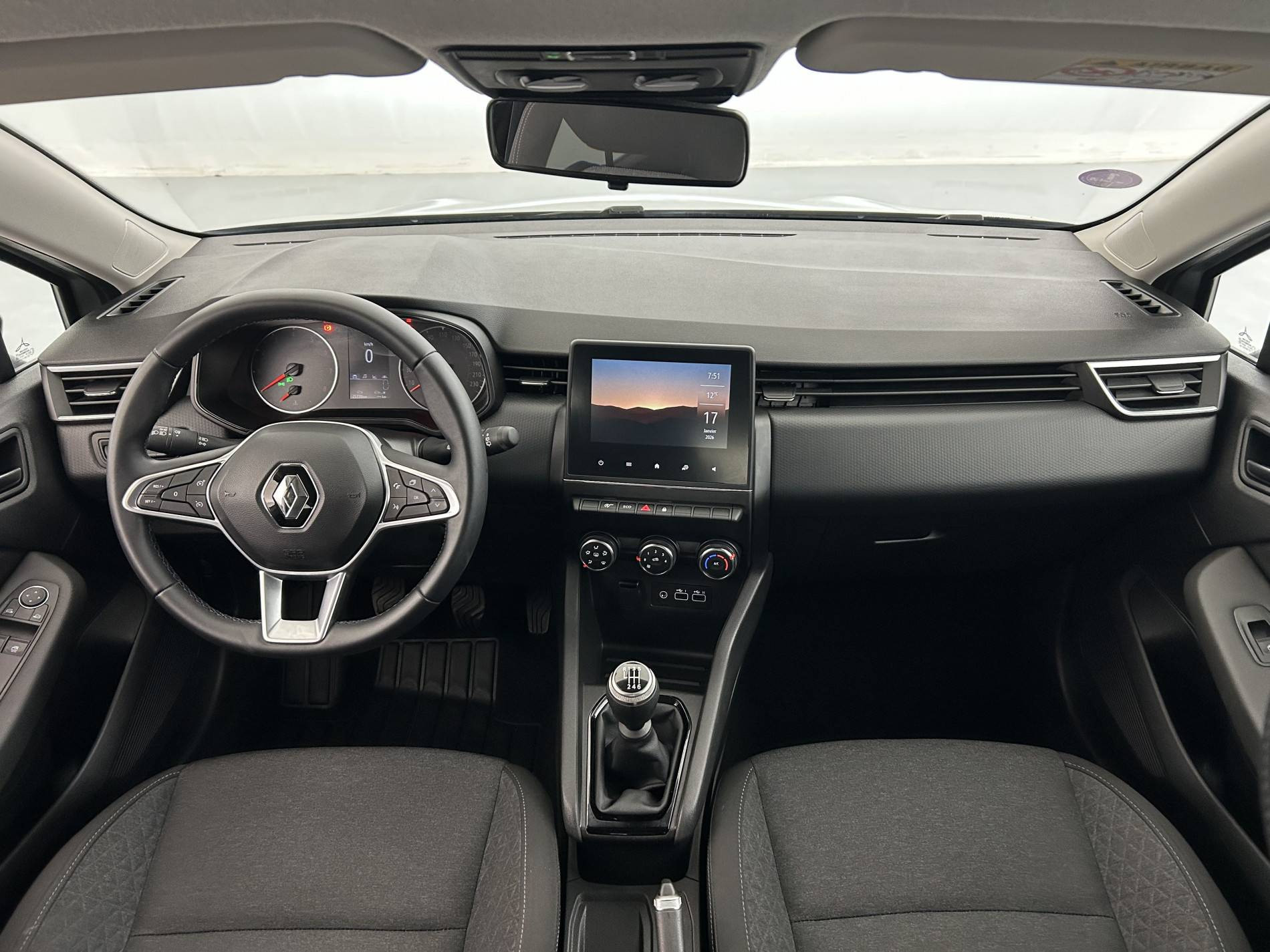 Vente en ligne Renault Clio 5 Clio TCe 90 au prix de 14 100 €