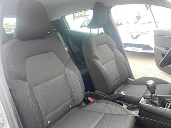 Vente en ligne Renault Clio 5 Clio TCe 90 au prix de 15 890 €