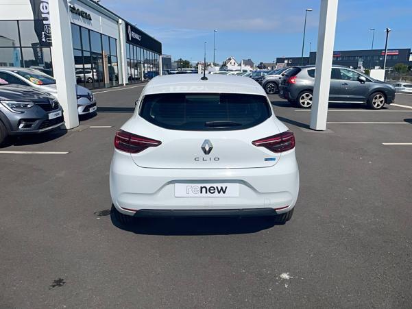 Vente en ligne Renault Clio 5 Clio E-Tech 140 - 21N au prix de 16 600 €