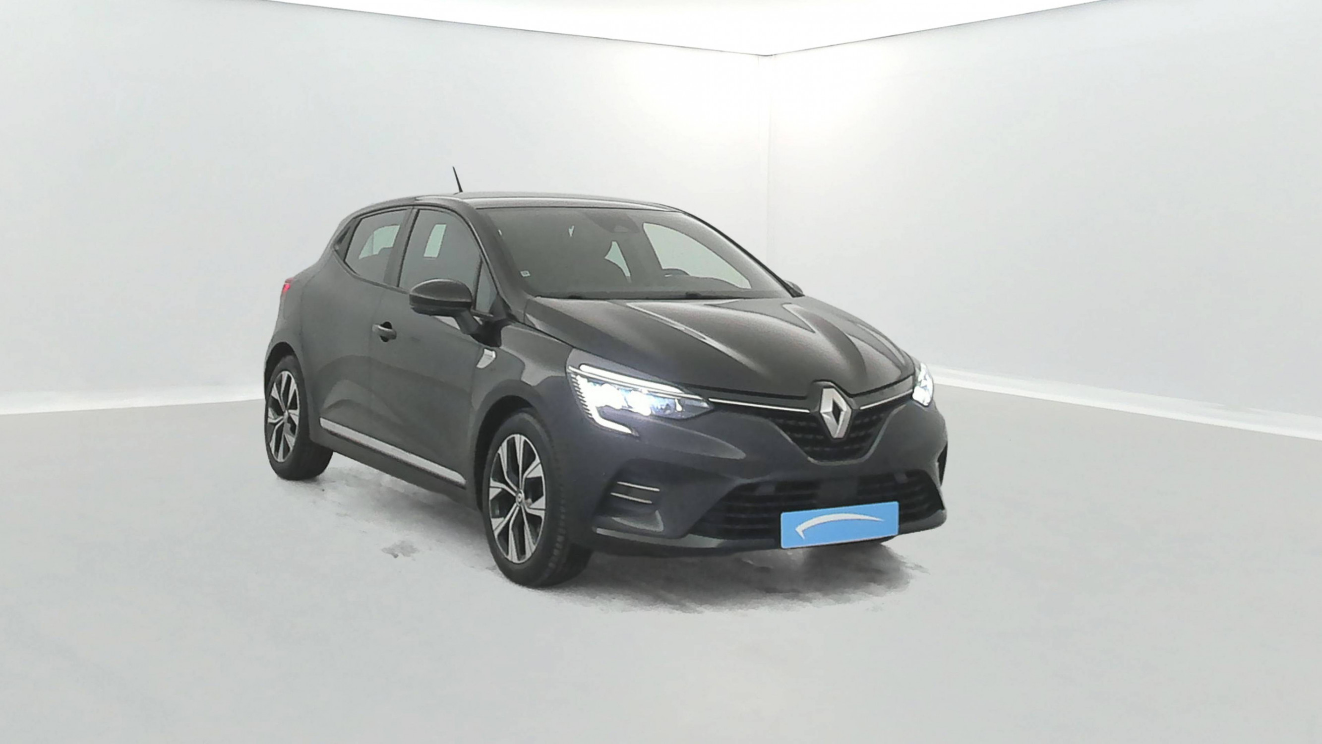 Vente en ligne Renault Clio 5 Clio E-Tech 140 - 21N au prix de 14 370 €