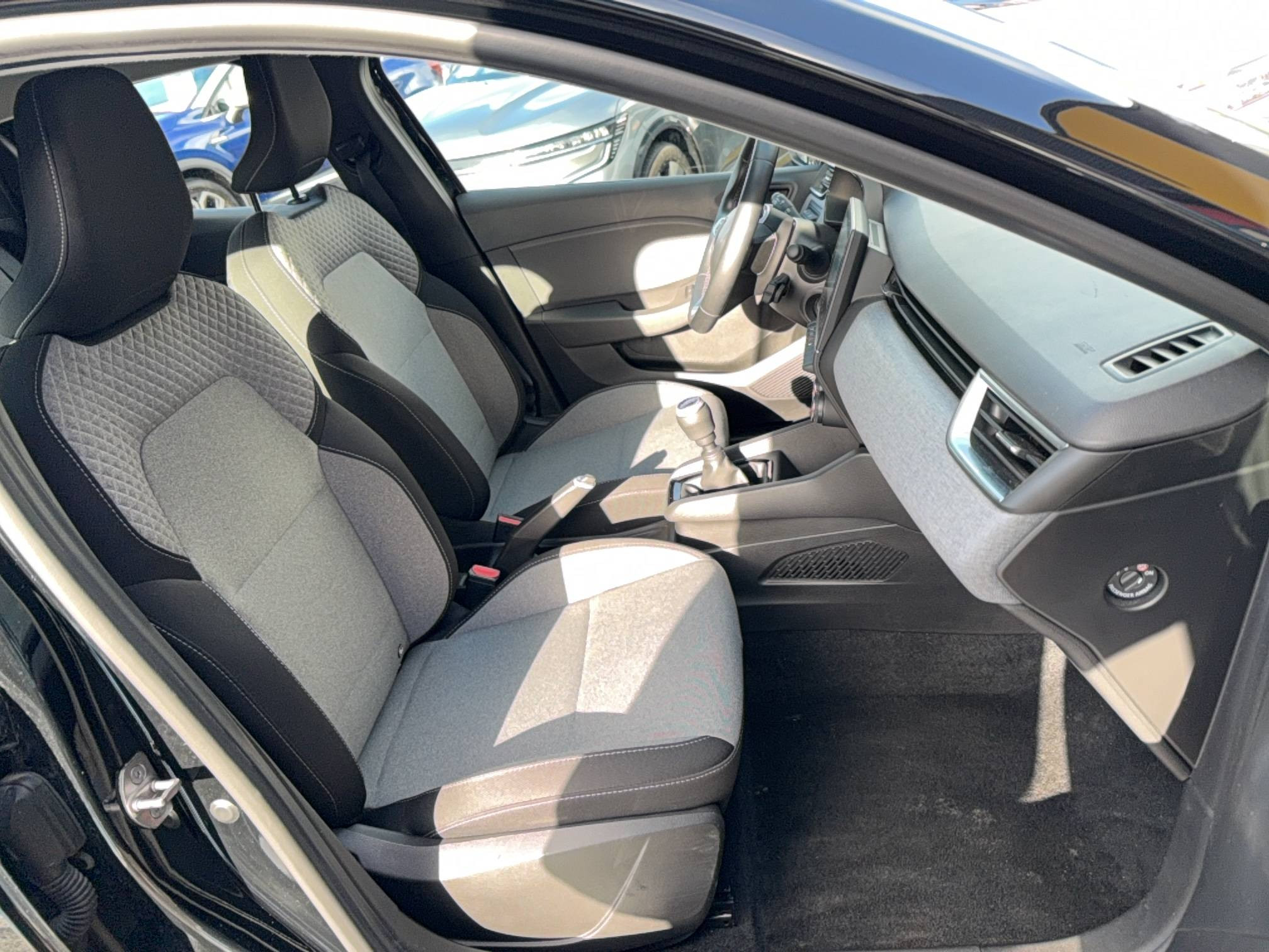 Vente en ligne Renault Clio 5 Clio TCe 90 au prix de 16 490 €