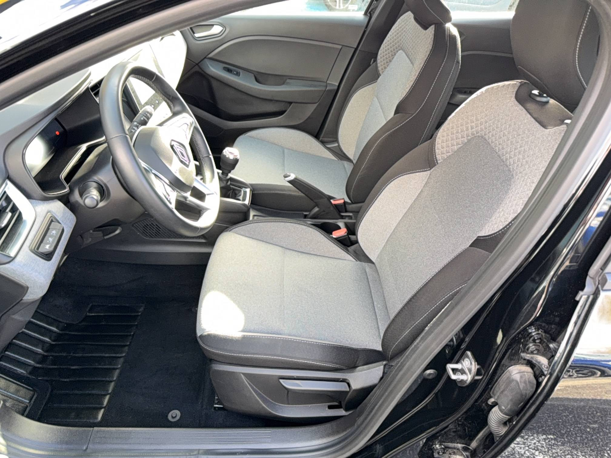 Vente en ligne Renault Clio 5 Clio TCe 90 au prix de 16 490 €