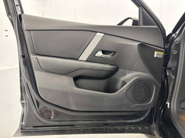 Vente en ligne Citroën C4  BlueHDi 130 S&S EAT8 au prix de 18 990 €