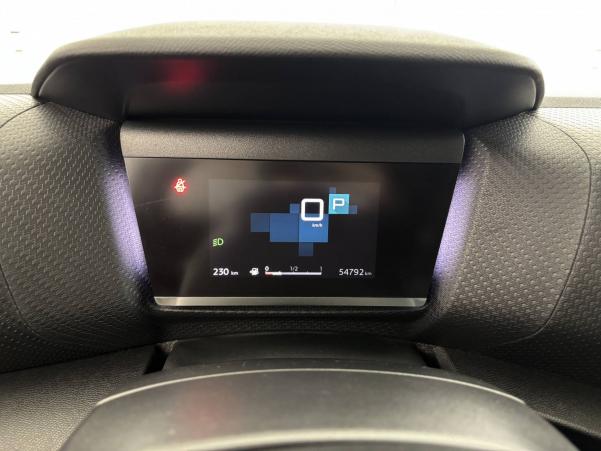 Vente en ligne Citroën C4  BlueHDi 130 S&S EAT8 au prix de 18 990 €