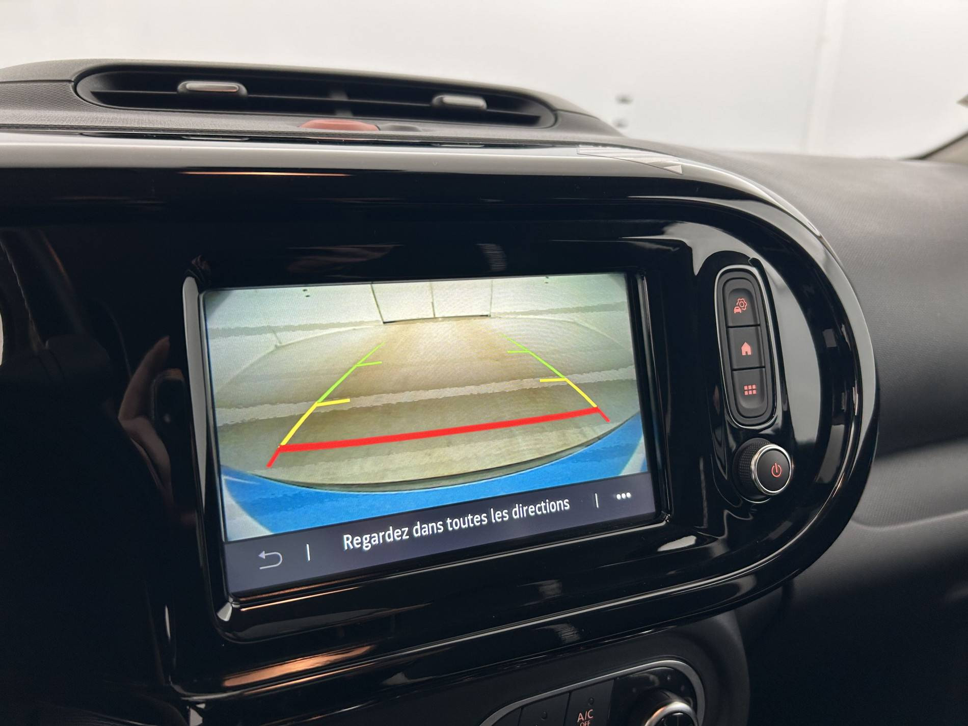 Vente en ligne Renault Twingo 3  SCe 65 au prix de 12 970 €